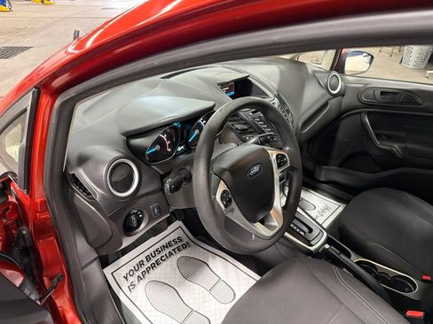 Used 2018 Ford Fiesta SE FWD image 19