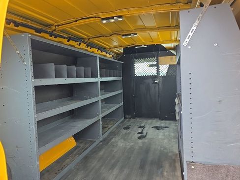 Used 2019 GMC Savana 2500 image 6