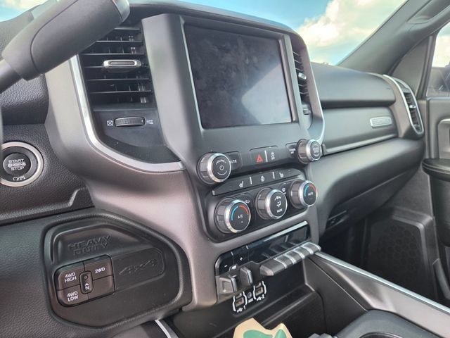 Used 2022 RAM 2500 Big Horn w/ Level C Equiment Group AWD/4WD image 14