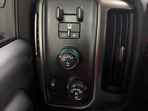 Used 2019 Chevrolet Silverado 1500 LT w/ All Star Edition AWD/4WD image 20