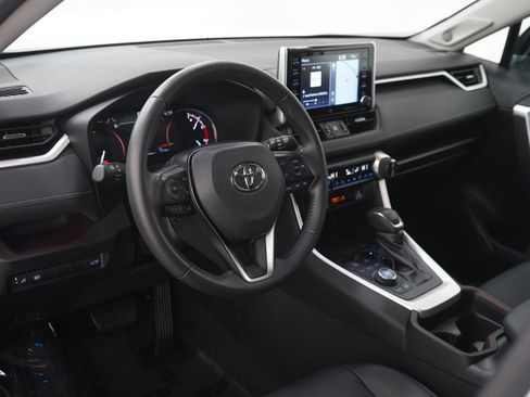 Used 2021 Toyota RAV4 Limited AWD/4WD image 21