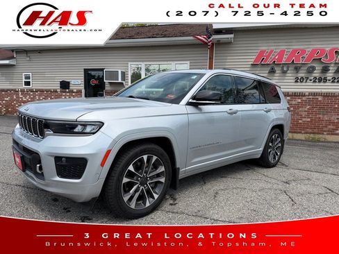 Used 2022 Jeep Grand Cherokee L Overland w/ MOPAR Finishing Package AWD/4WD image 2