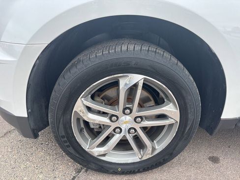 Used 2016 Chevrolet Equinox LTZ w/ Enhanced Convenience Package AWD/4WD image 9