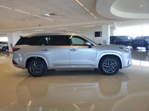Certified 2026 Lexus TX 350 AWD w/ Technology Package image 11