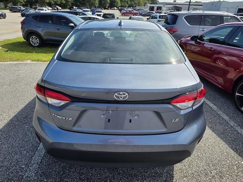 Used 2025 Toyota Corolla LE FWD image 3