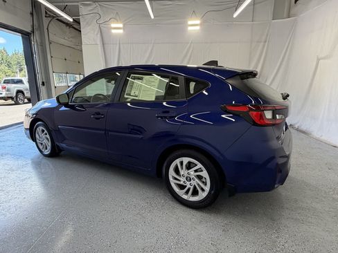 Used 2024 Subaru Impreza 2.0i AWD/4WD image 3