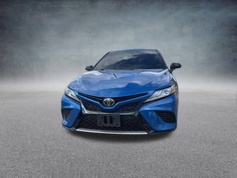 Used 2018 Toyota Camry XSE image 11