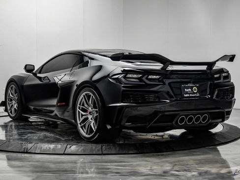 Used 2024 Chevrolet Corvette Z06 w/ Stealth Interior Trim Package RWD image 13