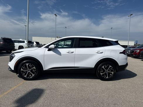 Used 2023 Kia Sportage EX FWD image 6