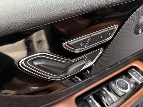 Used 2024 Lincoln Aviator Reserve AWD/4WD image 13