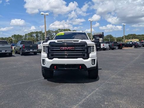 Used 2022 GMC Sierra 2500 AT4 w/ AT4 Premium Plus Package AWD/4WD image 8