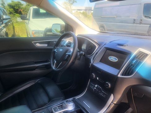 Used 2019 Ford Edge SEL w/ Equipment Group 201A FWD image 10