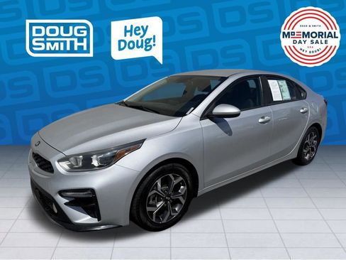 Used 2019 Kia Forte LXS FWD image 1