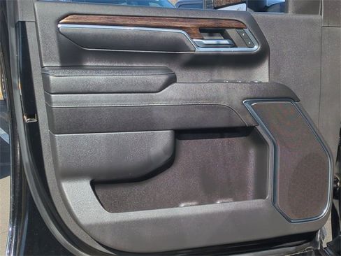 Used 2024 GMC Sierra 2500 SLE w/ SLE Convenience Package image 19