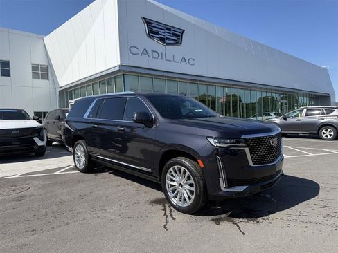 Used 2023 Cadillac Escalade ESV Premium Luxury w/ Performance Package AWD/4WD image 8