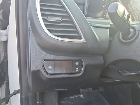 Used 2024 Kia Seltos SX w/ SX Sunroof Package image 15