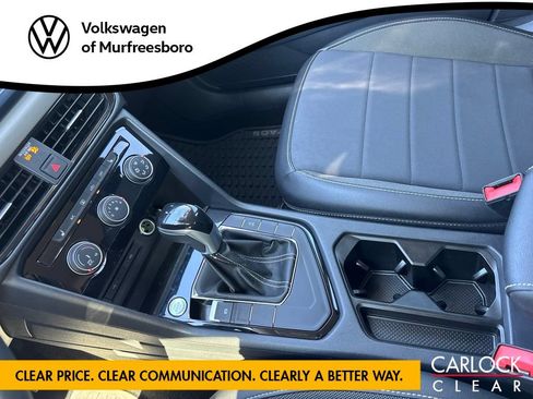 Certified 2023 Volkswagen Taos SE FWD image 23