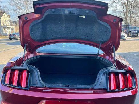 Used 2016 Ford Mustang Coupe image 9