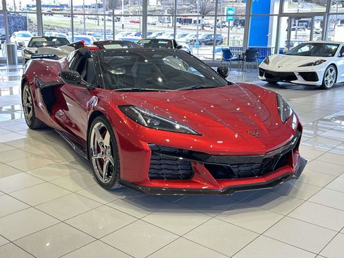 Used 2025 Chevrolet Corvette E-Ray w/ Battery Protection Package image 1
