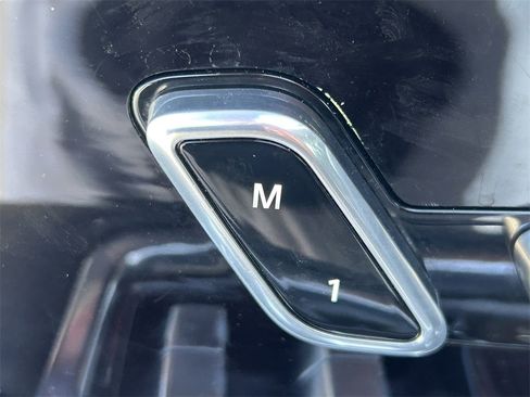 Used 2023 Land Rover Range Rover SE image 28