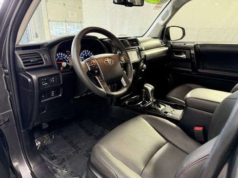 Used 2019 Toyota 4Runner TRD Off-Road Premium image 10