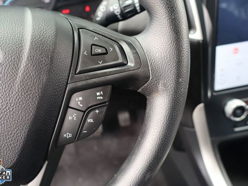 Used 2024 Ford Edge SE w/ Black Appearance Package AWD/4WD image 14