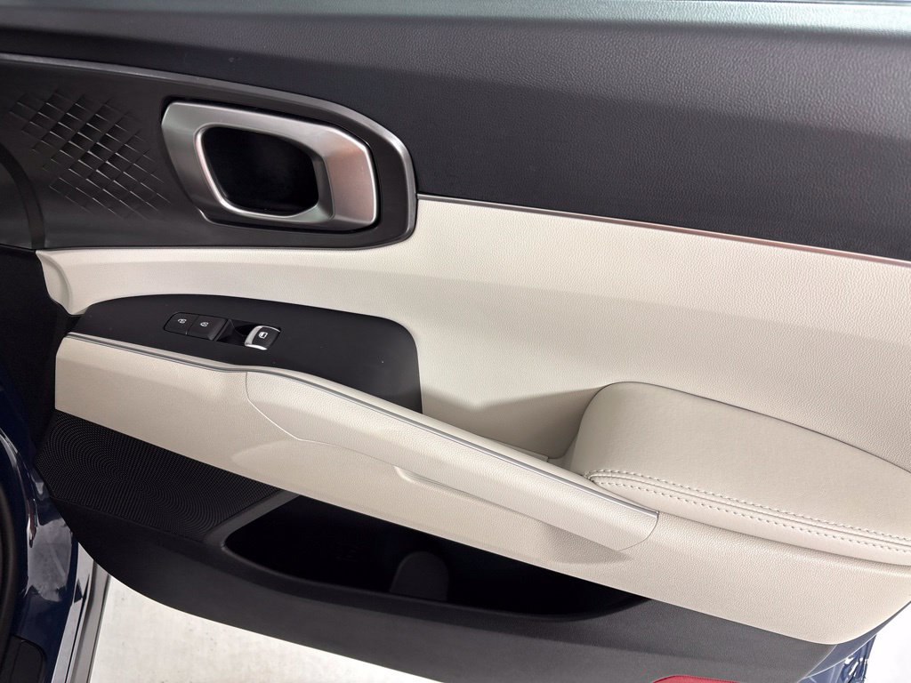 New 2026 Kia Sorento S w/ S Panoramic Sunroof Package FWD image 14