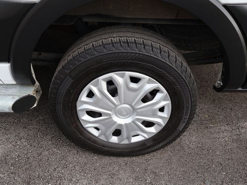 Used 2024 Ford Transit 250 Low Roof w/ Exterior Upgrade Package RWD image 29