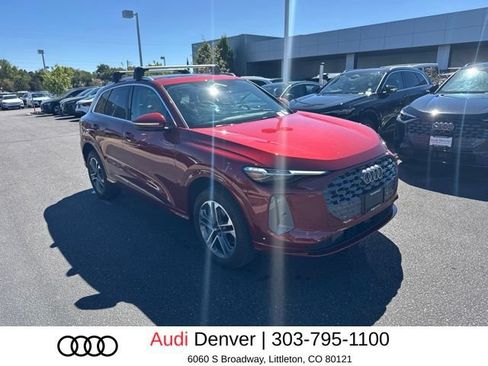 Used 2025 Audi Q5 Premium w/ Premium Plus AWD/4WD image 2