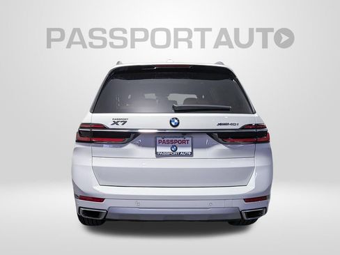 Used 2025 BMW X7 xDrive40i w/ Parking Assistance Package AWD/4WD image 6