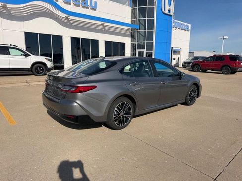 Used 2026 Toyota Camry XLE FWD image 2