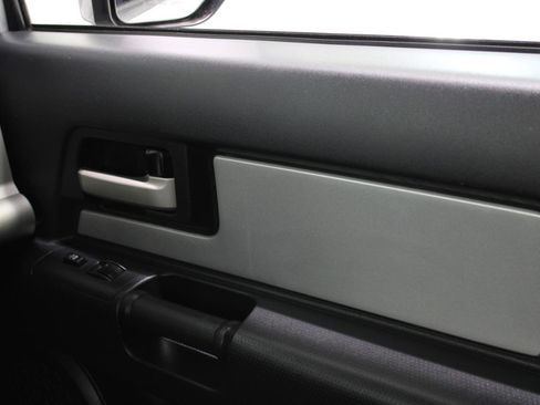 Used 2008 Toyota FJ Cruiser 2WD image 54