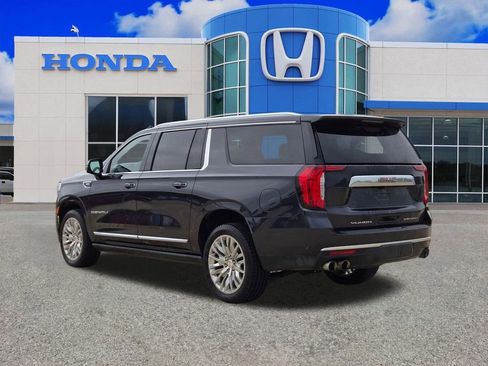 Used 2023 GMC Yukon XL Denali image 5