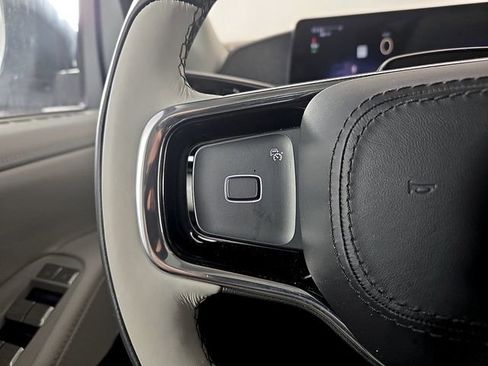 Certified 2025 Lincoln Navigator Reserve AWD/4WD image 24