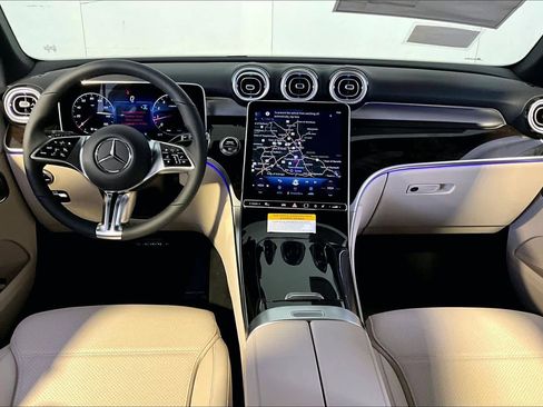 Used 2026 Mercedes-Benz GLC 300 4MATIC image 7