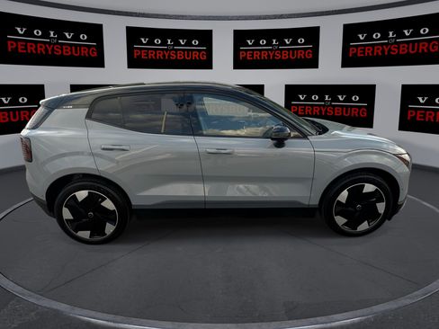 Used 2025 Volvo EX30 Ultra w/ Climate Package image 9