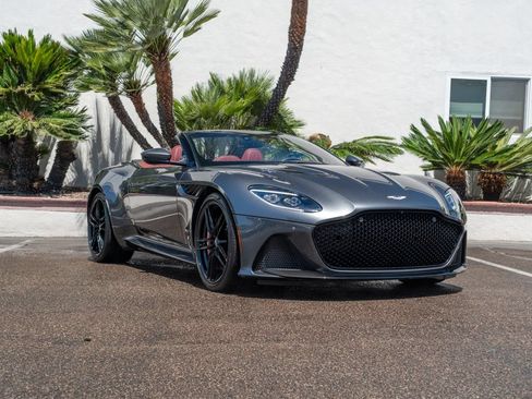 Used 2020 Aston Martin DBS Superleggera Volante RWD image 3