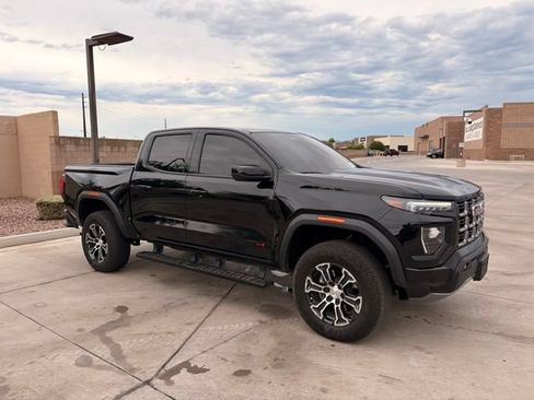 Used 2024 GMC Canyon AT4 w/ LPO, Skid Plate Package AWD/4WD image 5