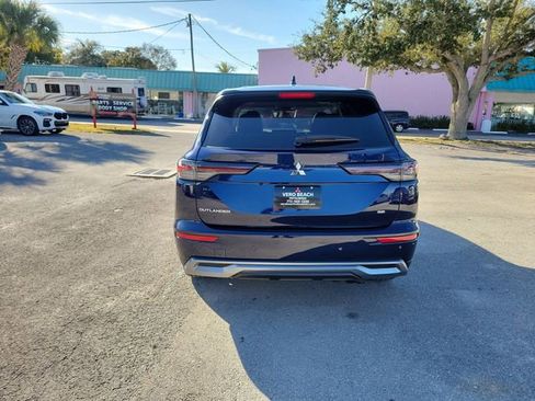 New 2026 Mitsubishi Outlander SE image 5