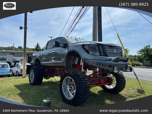 Used 2017 Nissan Titan SV AWD/4WD image 1