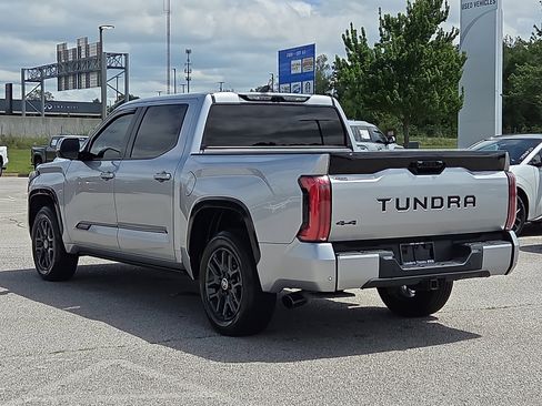 Used 2024 Toyota Tundra Platinum AWD/4WD image 4
