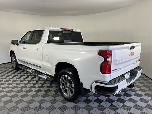 Used 2025 Chevrolet Silverado 1500 High Country w/ Technology Package image 7