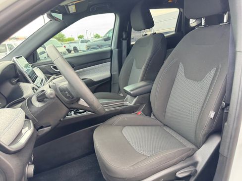 Certified 2025 Jeep Compass Sport AWD/4WD image 14