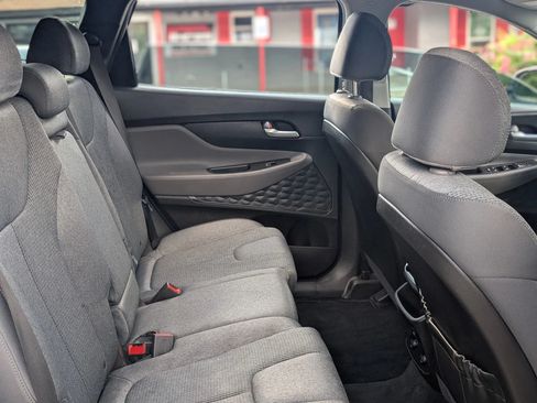 Used 2019 Hyundai Santa Fe SEL FWD image 19