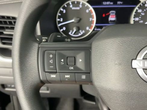 New 2025 Nissan Rogue S image 24