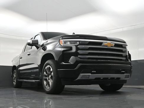 Used 2023 Chevrolet Silverado 1500 High Country w/ Technology Package RWD image 29