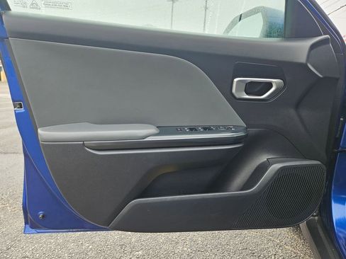 Used 2025 Kia K4 LXS image 13