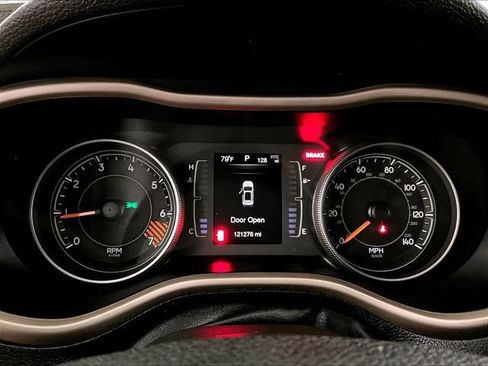 Used 2015 Jeep Cherokee Latitude AWD/4WD image 20