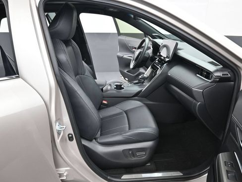 Certified 2021 Toyota Venza Limited w/ Advanced Technology Package AWD/4WD image 37