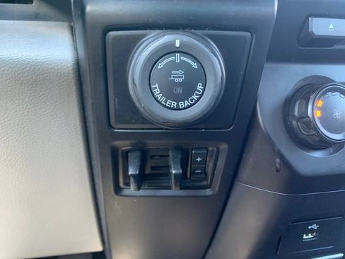 Used 2016 Ford F150 XL w/ Equipment Group 101A Mid AWD/4WD image 44